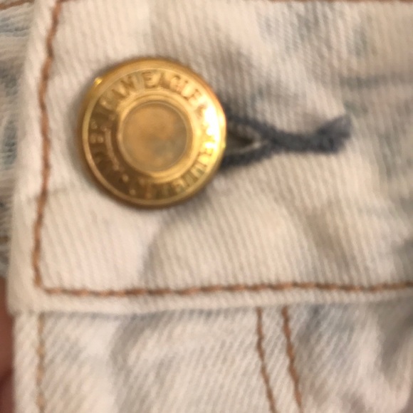 AE jean shorts - Picture 5 of 5